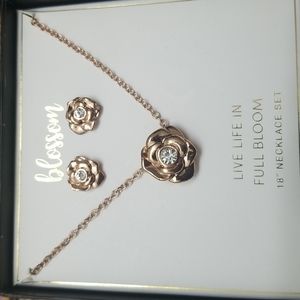 Blossom live life in full bloom 18" necklace with earrings